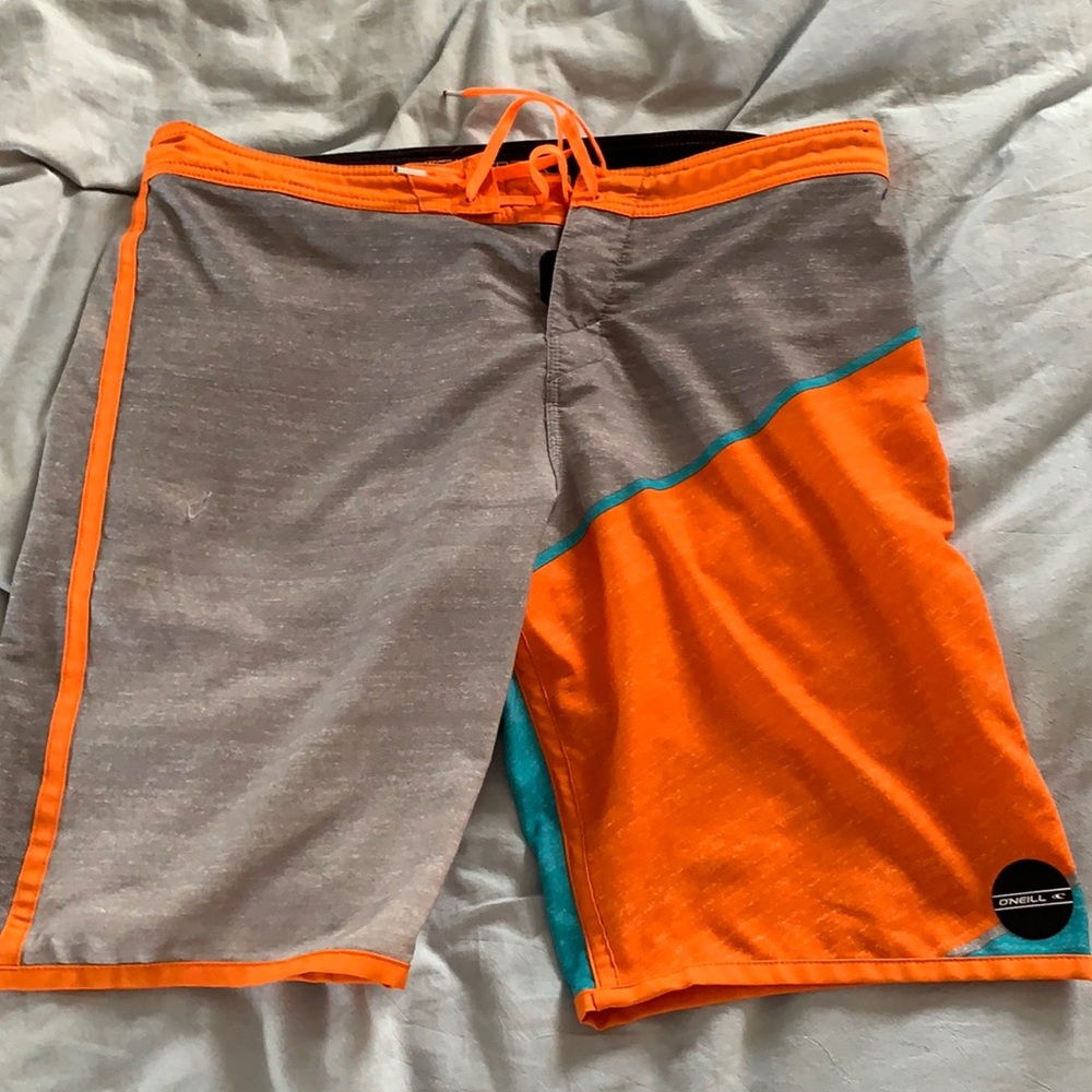 O’Neil hyper freak quick dry bathing suit 34